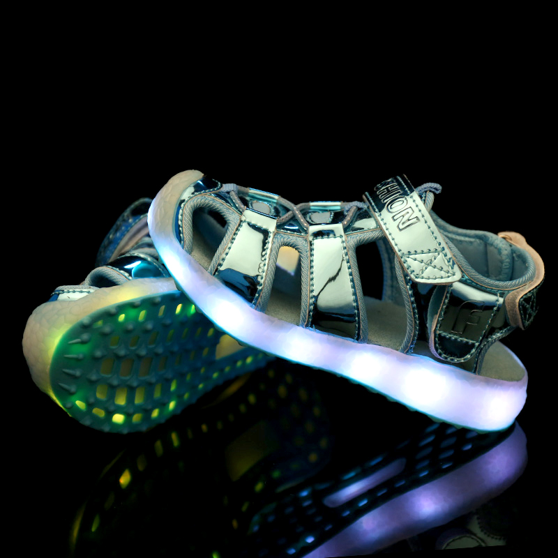 unisex boy and girl flash led sandal for kids children beach LED shoes