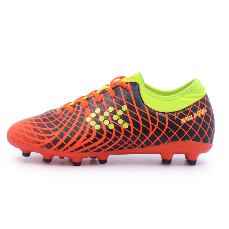 HOT 2021 New arrival men cheap outdoor and indoor soccer shoes football shoes