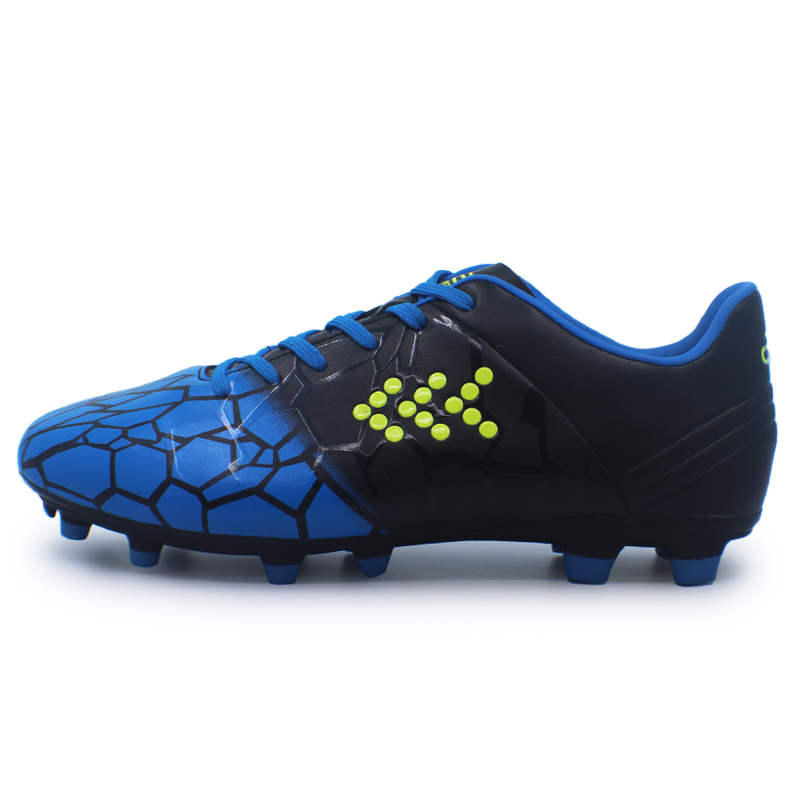 2021 Lowest price popular customized soccer shoes