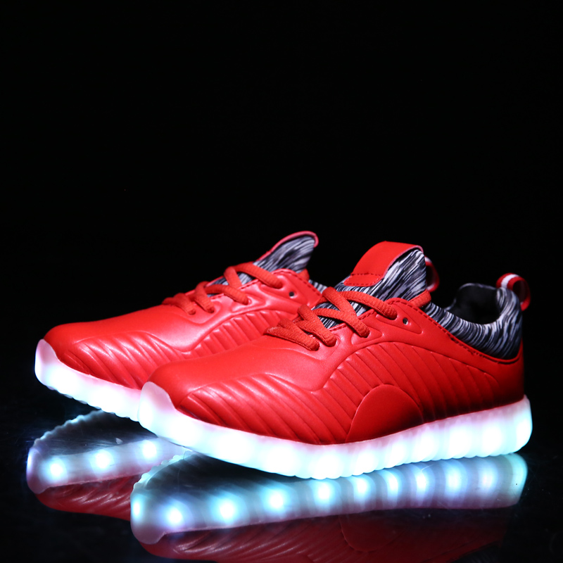 Wholesale stylish colorful led light up shoes for women  2018