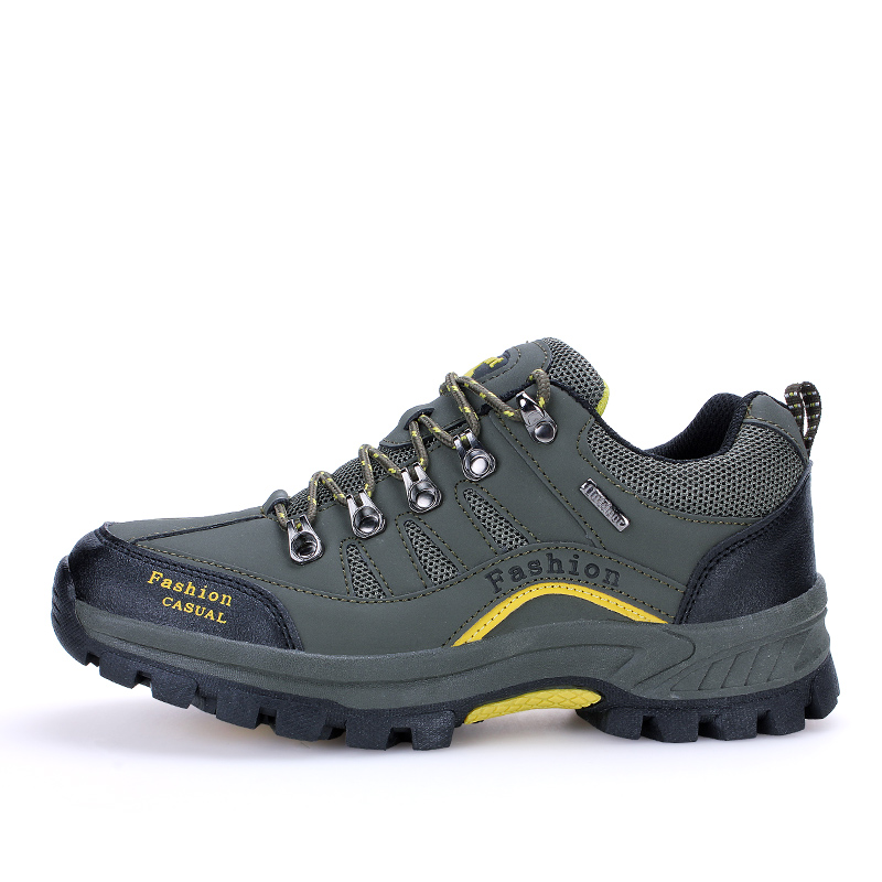 2021 Customized unique waterproof outdoor shoes hiking shoes for men
