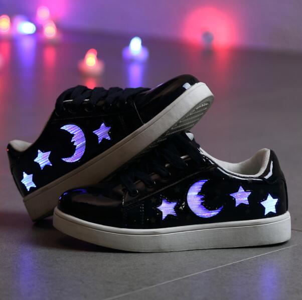 2018 Special unique light up led sneaker customize fiber led shoes