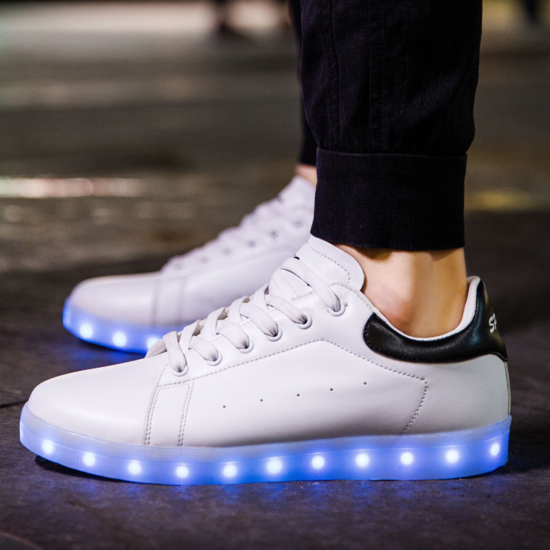 2020  Wholesale stylish colorful led light up shoes led casual shoes men