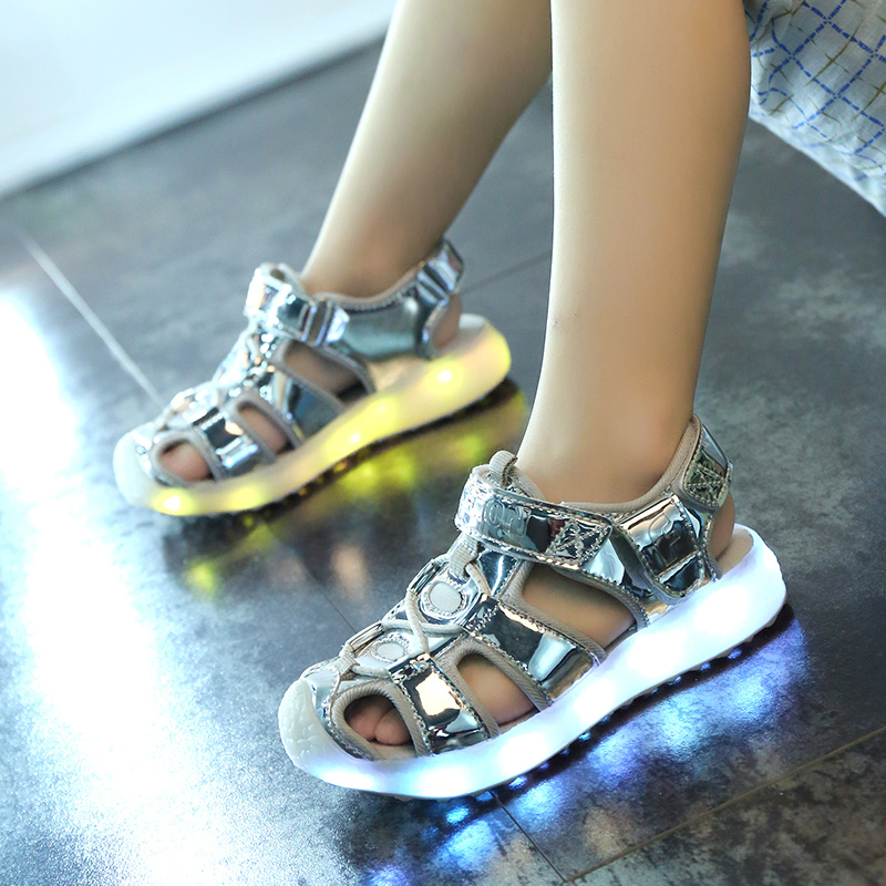 unisex boy and girl flash led sandal for kids children beach LED shoes
