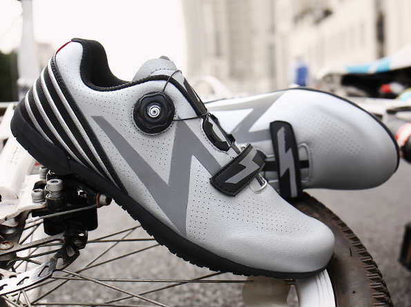 cycling shoes